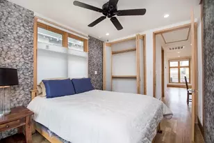 811 E 23rd St, Houston, TX 77009 - Photo 17