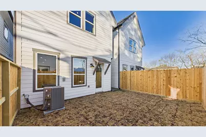 5027 Golden Forest Drive #C, Houston, TX 77091 - Photo 31
