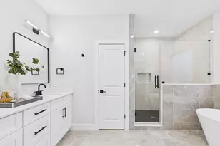 5027 Golden Forest Dr, Houston, TX 77091 - Photo 19