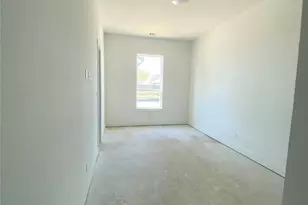 12246 Valencia Blvd, Mont Belvieu, TX 77523 - Photo 11