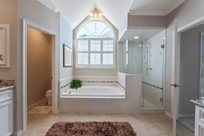 2211 Augusta Drive #25, Houston, TX 77057 - Photo 5