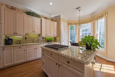 2211 Augusta Drive #25, Houston, TX 77057 - Photo 3