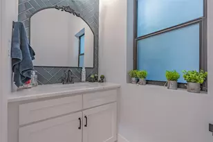 406 Fenn St, Houston, TX 77018 - Photo 11