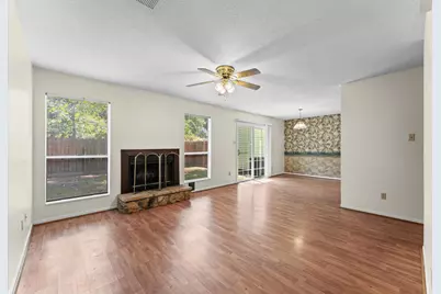 4 Blue Fox Court, The Woodlands, TX 77380 - Photo 5