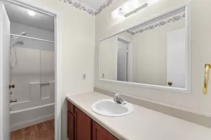 4 Blue Fox Ct, The Woodlands, TX 77380 - Photo 11