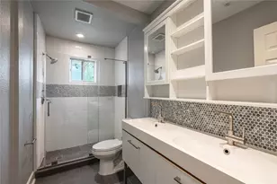 407 Juniper Ct, Stafford, TX 77477 - Photo 11