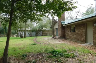 618 Temple St, Woodville, TX 75979 - Photo 29