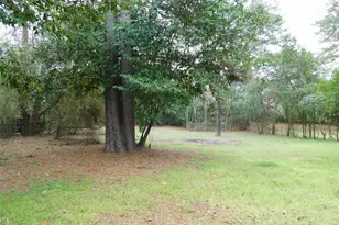 618 Temple St, Woodville, TX 75979 - Photo 5