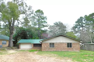 618 Temple St, Woodville, TX 75979 - Photo 31