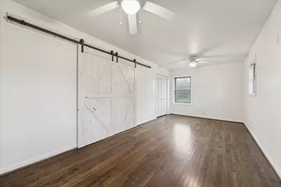 7262 Roos Road, Houston, TX 77074 - Photo 17