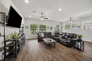 24042 Hawthorn Lakes Dr Dr, New Caney, TX 77357 - Photo 13