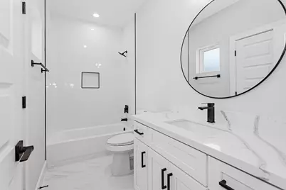 804 Schweikhardt St, Houston, TX 77020 - Photo 9