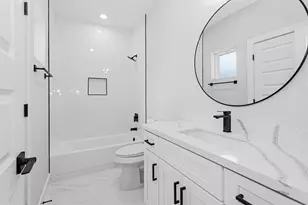 804 Schweikhardt St, Houston, TX 77020 - Photo 9