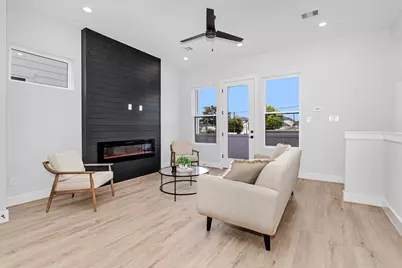 804 Schweikhardt St, Houston, TX 77020 - Photo 1