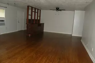 805 Oak Street S, Bellville, TX 77418 - Photo 11