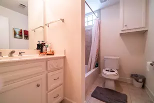 2710 Hullsmith Dr, Houston, TX 77063 - Photo 9