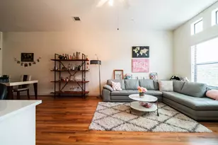 2710 Hullsmith Dr, Houston, TX 77063 - Photo 7