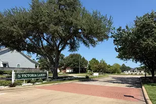 835 Victoria Lakes Dr, Katy, TX 77493 - Photo 35