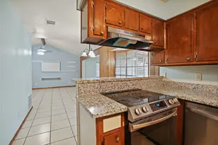 623 Rockbrook Dr, Houston, TX 77015 - Photo 3