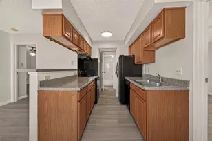 2750 Holly Hall St, Houston, TX 77054 - Photo 5