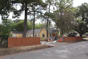4302 Delhi St, Houston, TX 77022 - Photo 7