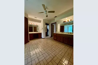 10074 Overbrook Drive, Conroe, TX 77304 - Photo 13