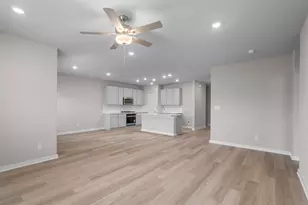 2510 N Heritage Dr, Dayton, TX 77535 - Photo 7