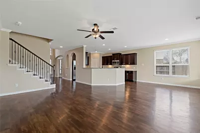 13102 Dover Bluff Drive, Rosharon, TX 77583 - Photo 9