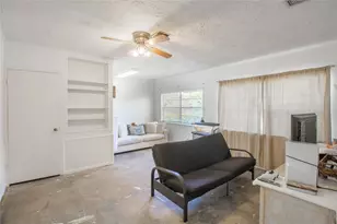 7110 Mahoning Dr, Houston, TX 77074 - Photo 21