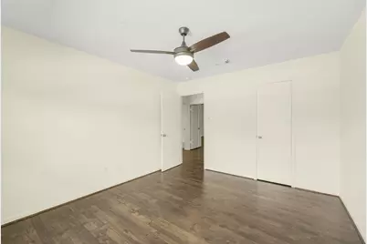 5863 Doliver Drive #16, Houston, TX 77057 - Photo 17