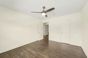 5863 Doliver Dr, Houston, TX 77057 - Photo 17
