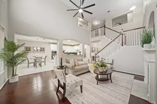 714 Coggins Point Way, Sugar Land, TX 77479 - Photo 13