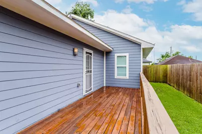 110 Amundsen Street, Houston, TX 77009 - Photo 37