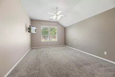 18334 N Elizabeth Shore Loop, Cypress, TX 77433 - Photo 17