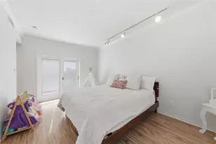 2100 Huldy St, Houston, TX 77019 - Photo 23
