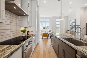 2119 Emancipation Ave, Houston, TX 77003 - Photo 1