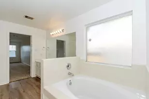 5618 Savannah Woods Ln, Rosharon, TX 77583 - Photo 23