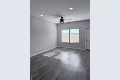 121 Road 51021, Cleveland, TX 77327 - Photo 9