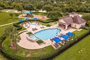 2512 W Ranch Dr, Friendswood, TX 77546 - Photo 45