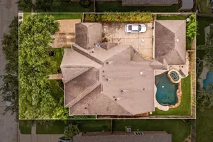 2512 W Ranch Dr, Friendswood, TX 77546 - Photo 41