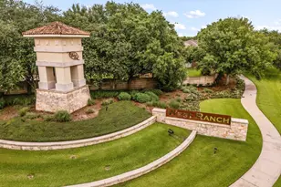 2512 W Ranch Dr, Friendswood, TX 77546 - Photo 47