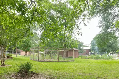 203 Sassafras, Village Mills, TX 77663 - Photo 11