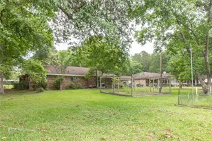 203 Sassafras, Village Mills, TX 77663 - Photo 5