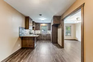 308 Gibbs St, Devers, TX 77538 - Photo 9