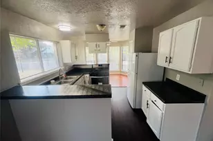 6702 Valerian Ln, Katy, TX 77449 - Photo 3