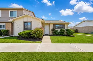 6517 S Briar Bayou Dr, Houston, TX 77072 - Photo 1