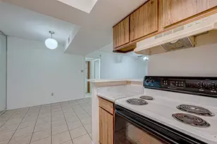 8201 Richmond Ave, Houston, TX 77063 - Photo 15