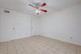 8201 Richmond Ave, Houston, TX 77063 - Photo 23