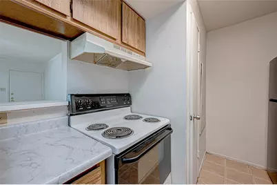 8201 Richmond Avenue #64, Houston, TX 77063 - Photo 13