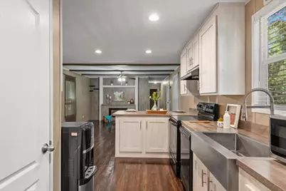 211 Woodstock, Livingston, TX 77351 - Photo 9